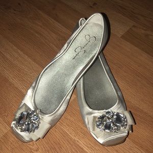 Jessica Simpson silver flats sz 10b